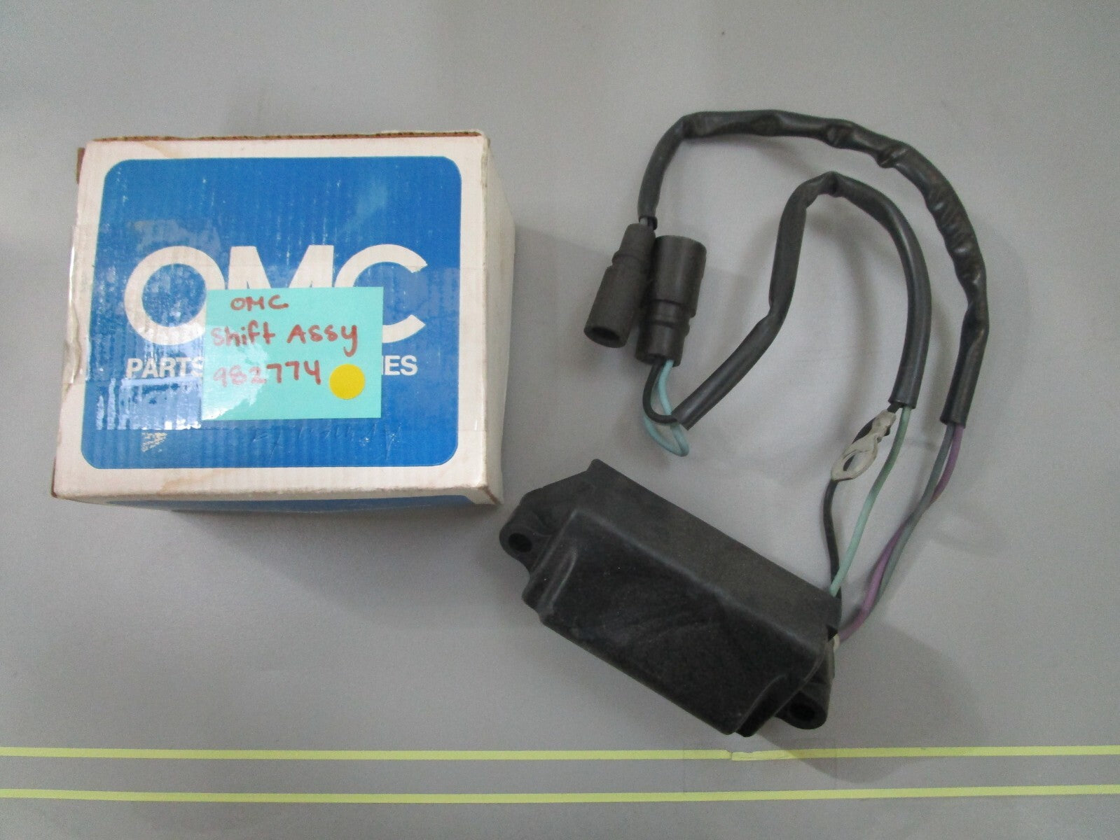 *NEW OEM* 0810 OMC Johnson Evinrude Shift Assembly 982774 0982774