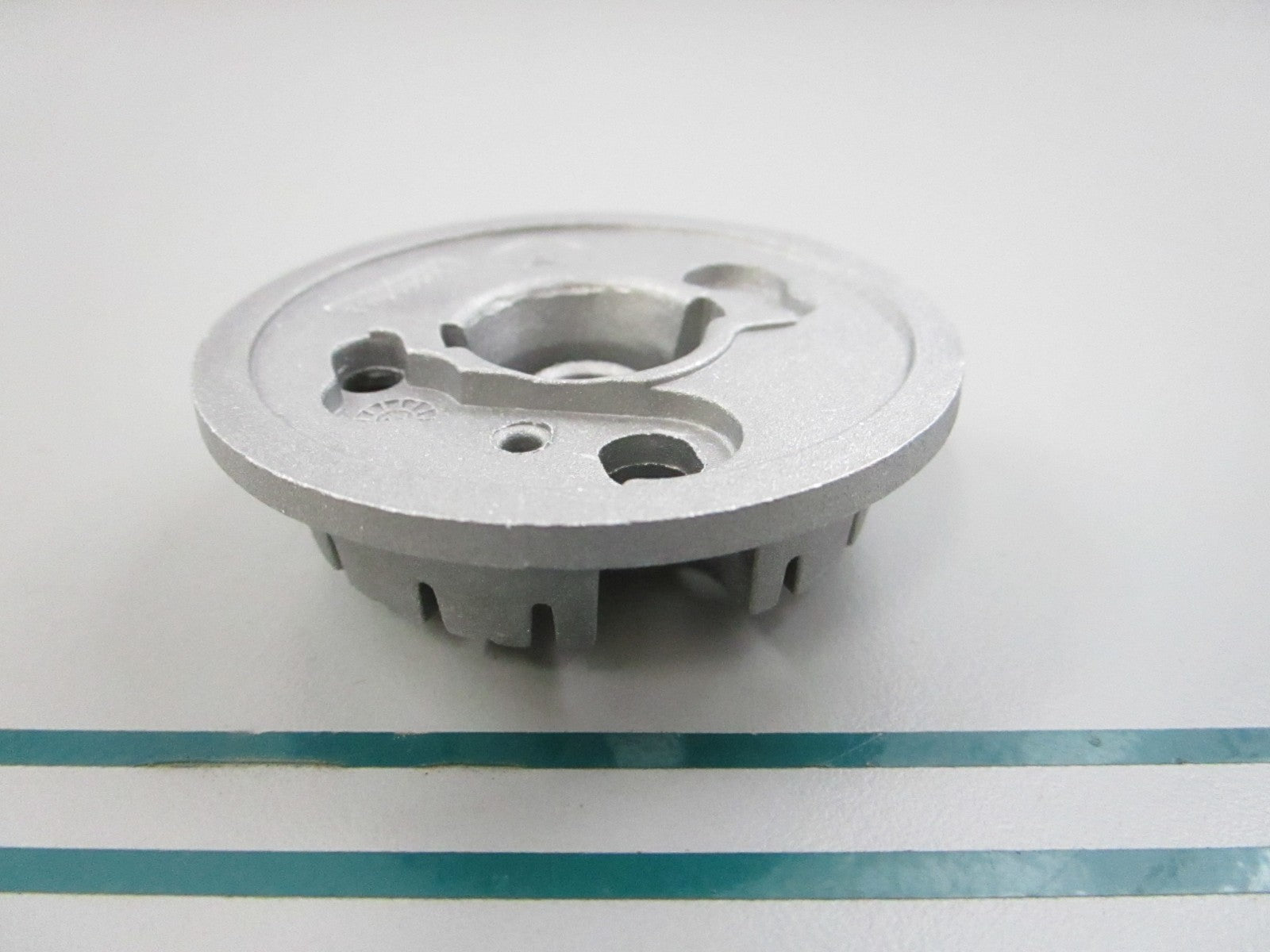 NEW OEM WPW10406243 Whirlpool Burner 0810