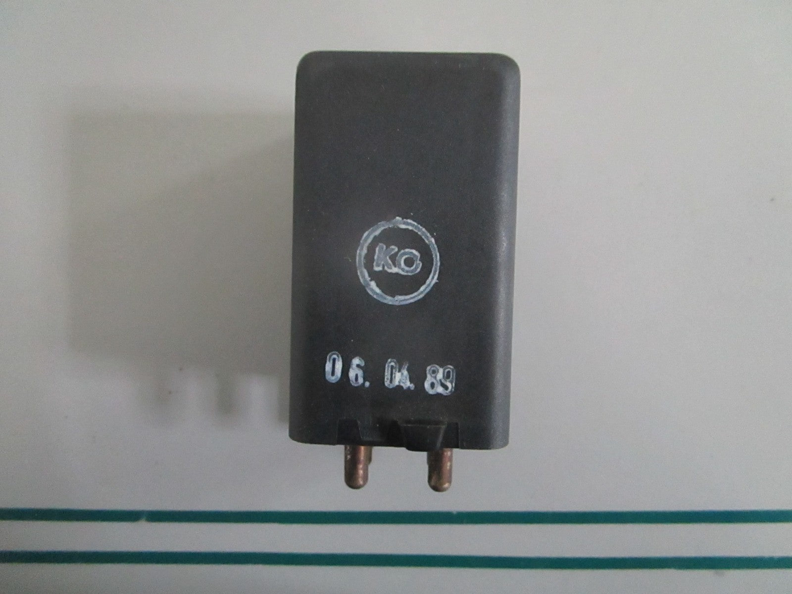 NEW OEM 0015450605 Mercedes-Benz Fuel Pump Relay 0820