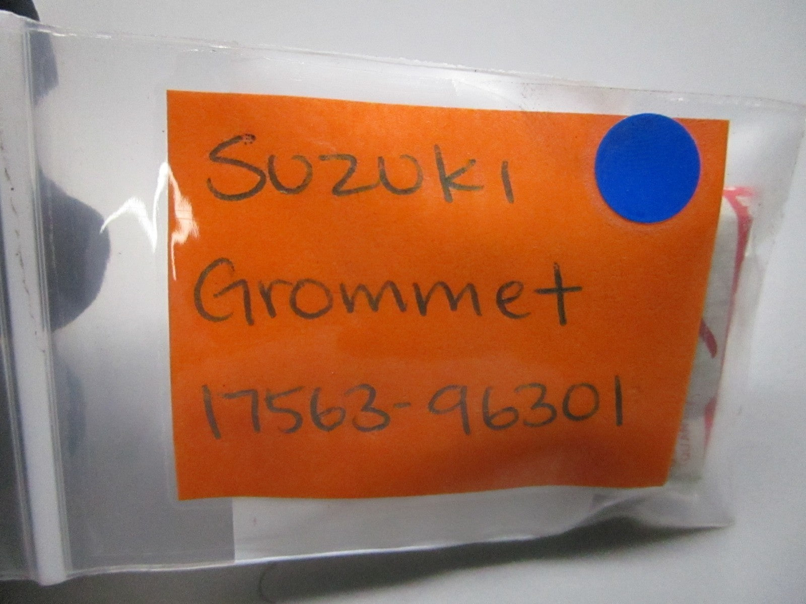 *NEW OEM* 0810 Suzuki Grommet 17563-96301