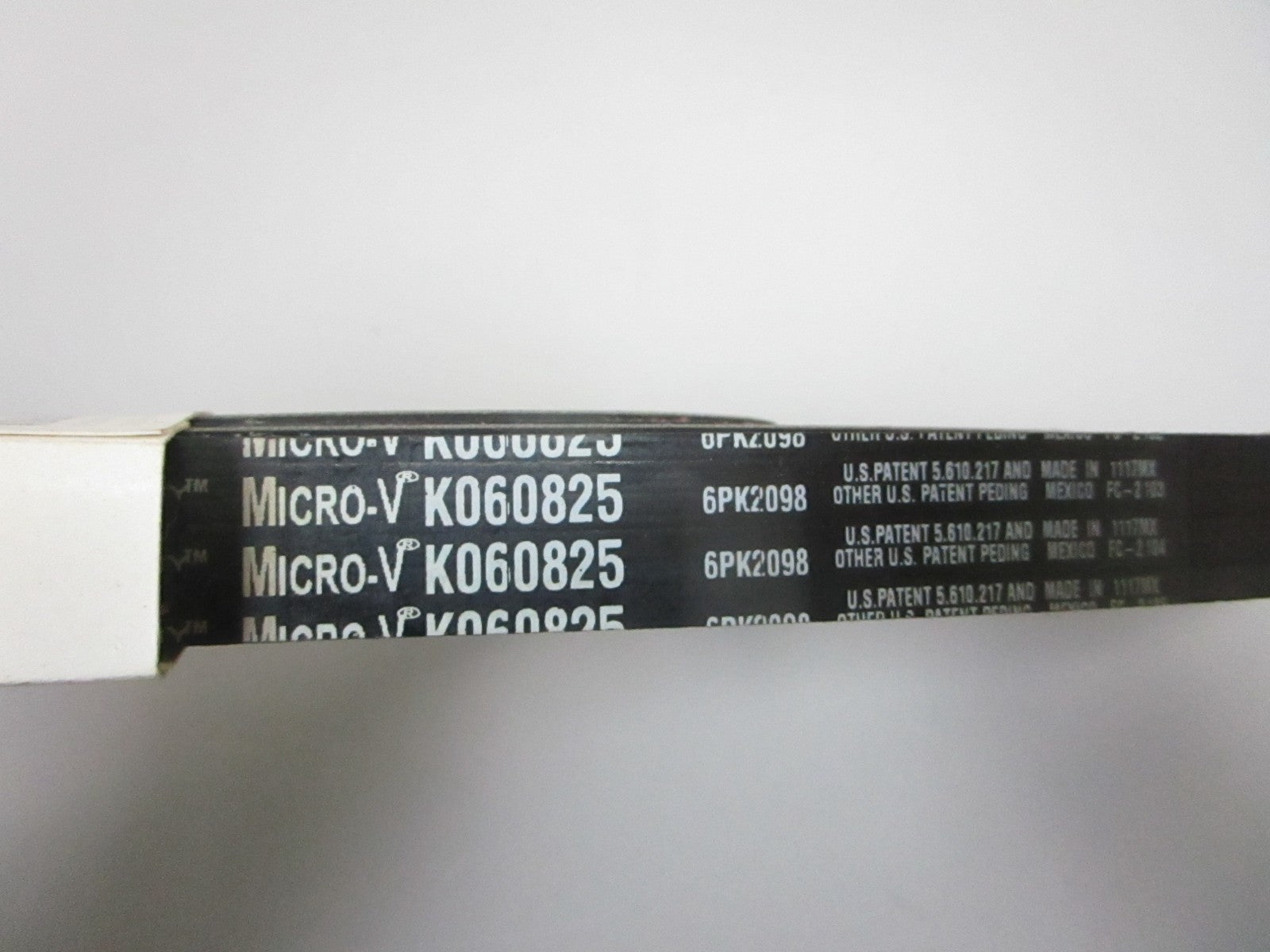 NEW K060825 Gates Micro-V 13/16" x 83 ⅛" Serpentine Belt 0720