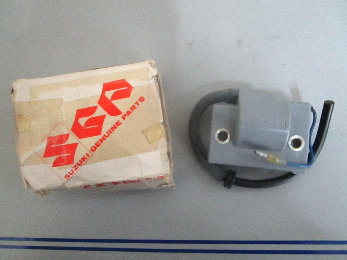 *NEW OEM* 0820 Suzuki Upper Ignition Coil 33410-98100