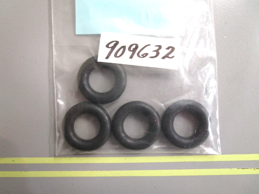*NEW OEM* (LOT OF 4) 0750 OMC Johnson Evinrude O-RING 909632 0909632