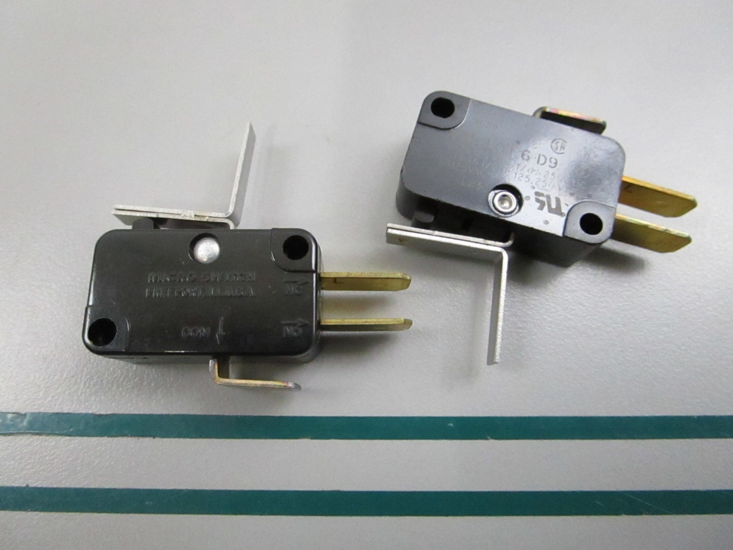 NEW OEM (LOT OF 2) 87-92735 Mercury Quicksilver Switch 0810