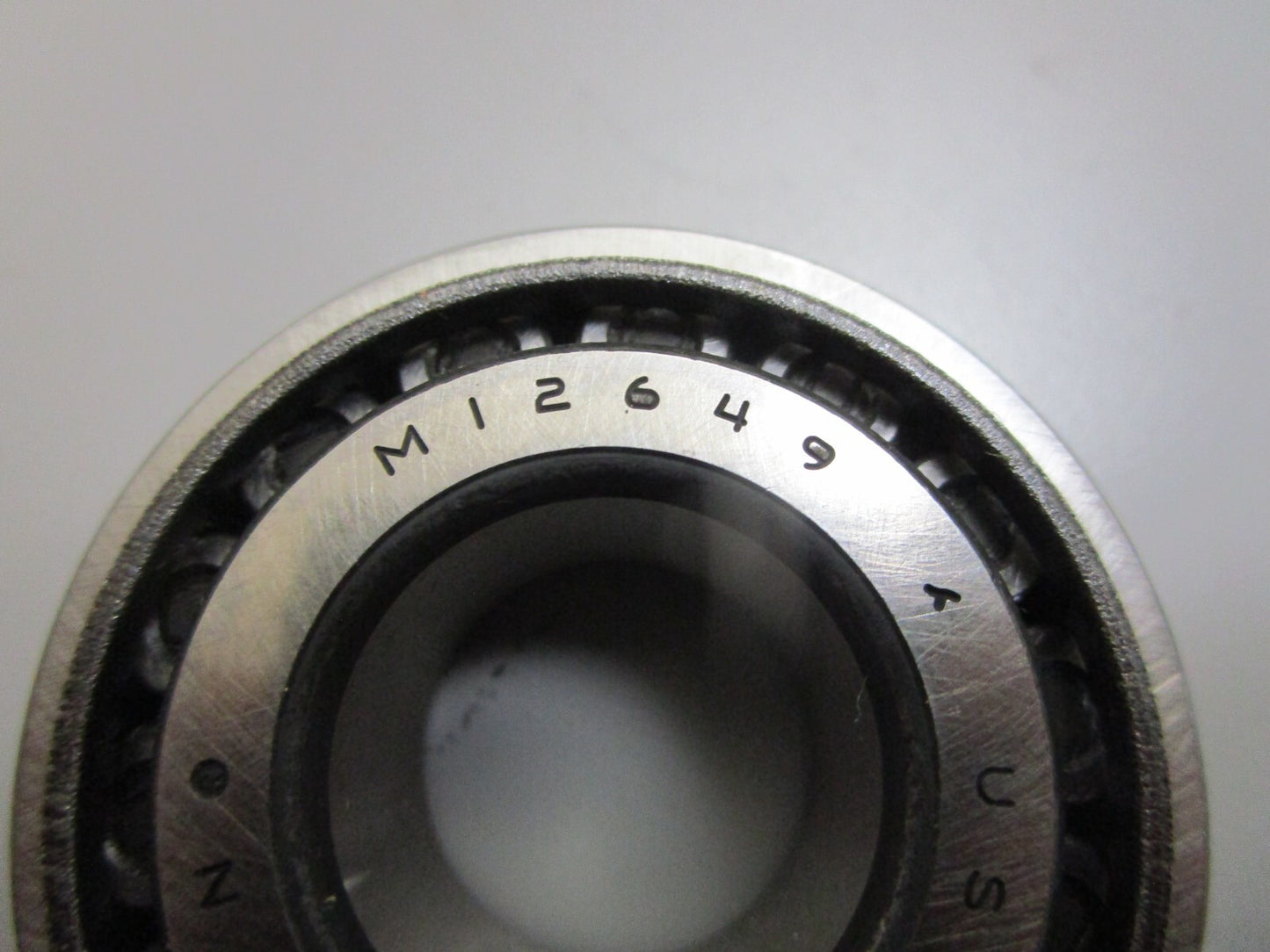 *NEW OEM* 0820 OMC Johnson Evinrude Roller Bearing 983878 0983878 M12610 M12649