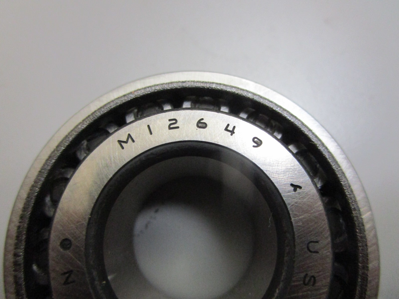 *NEW OEM* 0820 OMC Johnson Evinrude Roller Bearing 983878 0983878 M12610 M12649