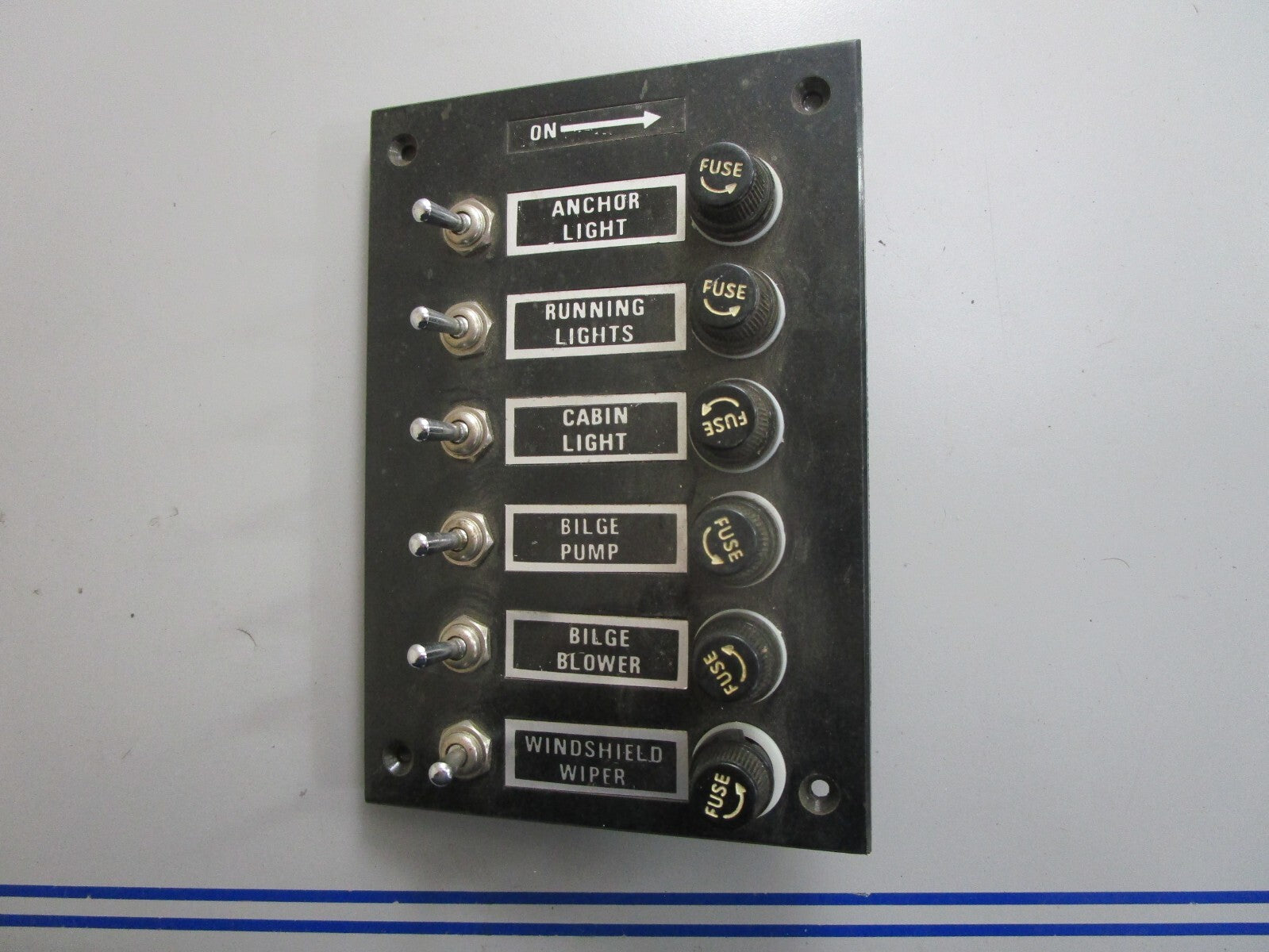 *NEW* 0820 Marine Boat 6 Gang Bakelite Plate Switch Panel w/ Toggle