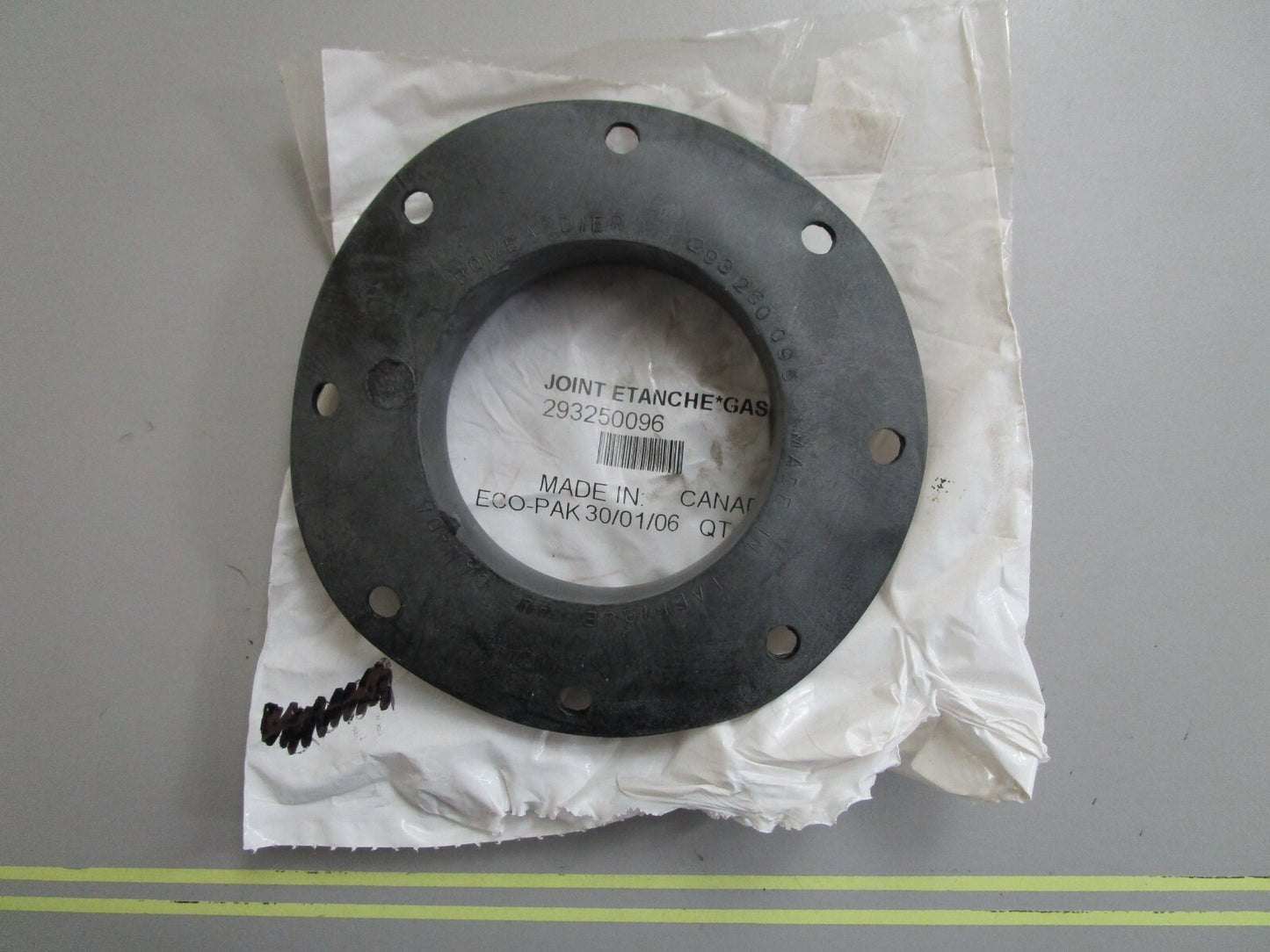 *NEW OEM* 0820 Sea Doo Bombardier Exhaust Gasket 293250096