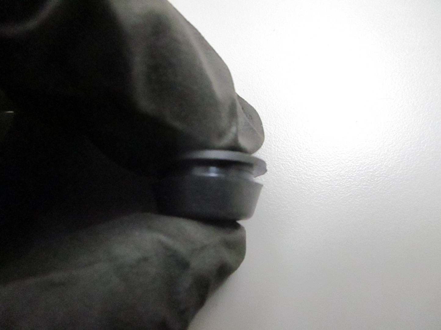 *NEW OEM* 0810 Mercury Quicksilver Plug 19-824928001