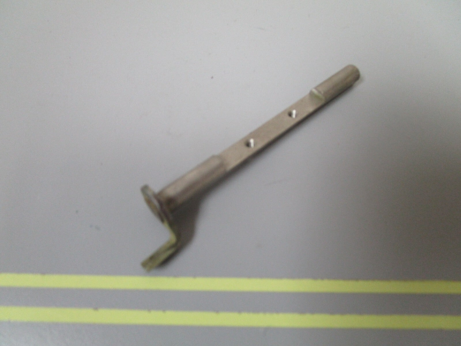 *NEW OEM* 0810 OMC Johnson Evinrude Choke Shaft & Arm 387814 0387814