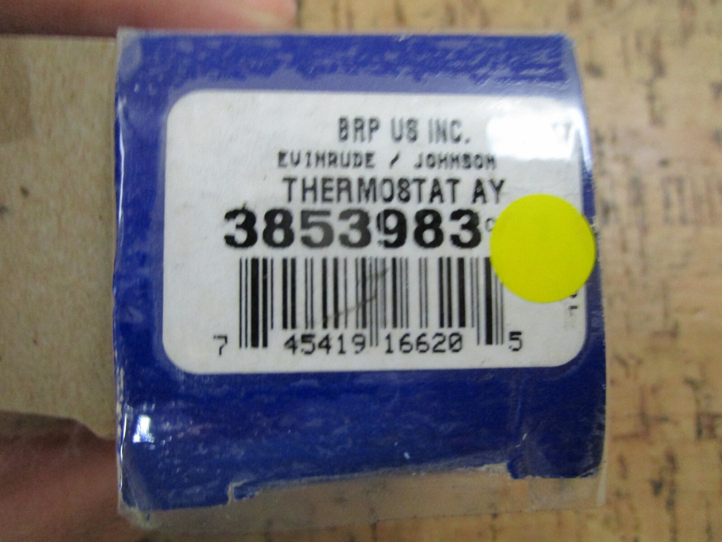 *NEW OEM* 0750 OMC Johnson Evinrude THERMOSTAT ASSEMBLY 3853983