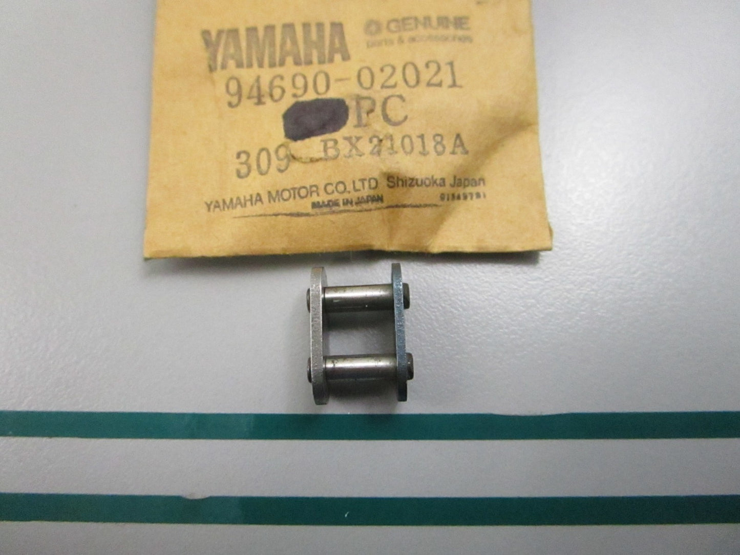 NEW OEM 94690-02021-00 Yamaha Chain Joint 0810