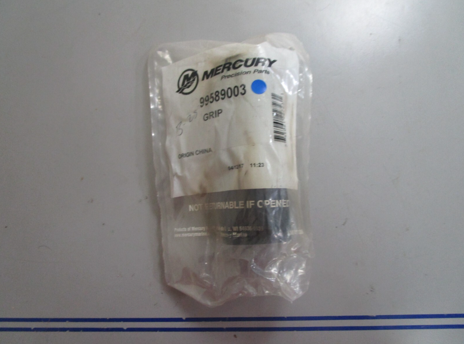 *NEW OEM* 0810 Mercury Quicksilver Grip 99589003