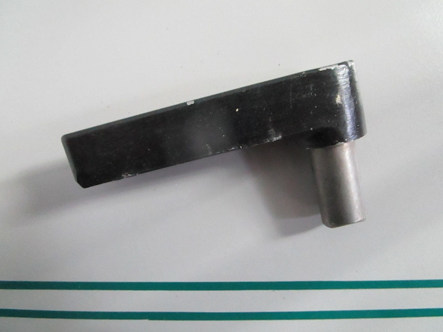 NEW OEM 663-42815-02-98 83026M Yamaha Mariner Clamp Lever 0820