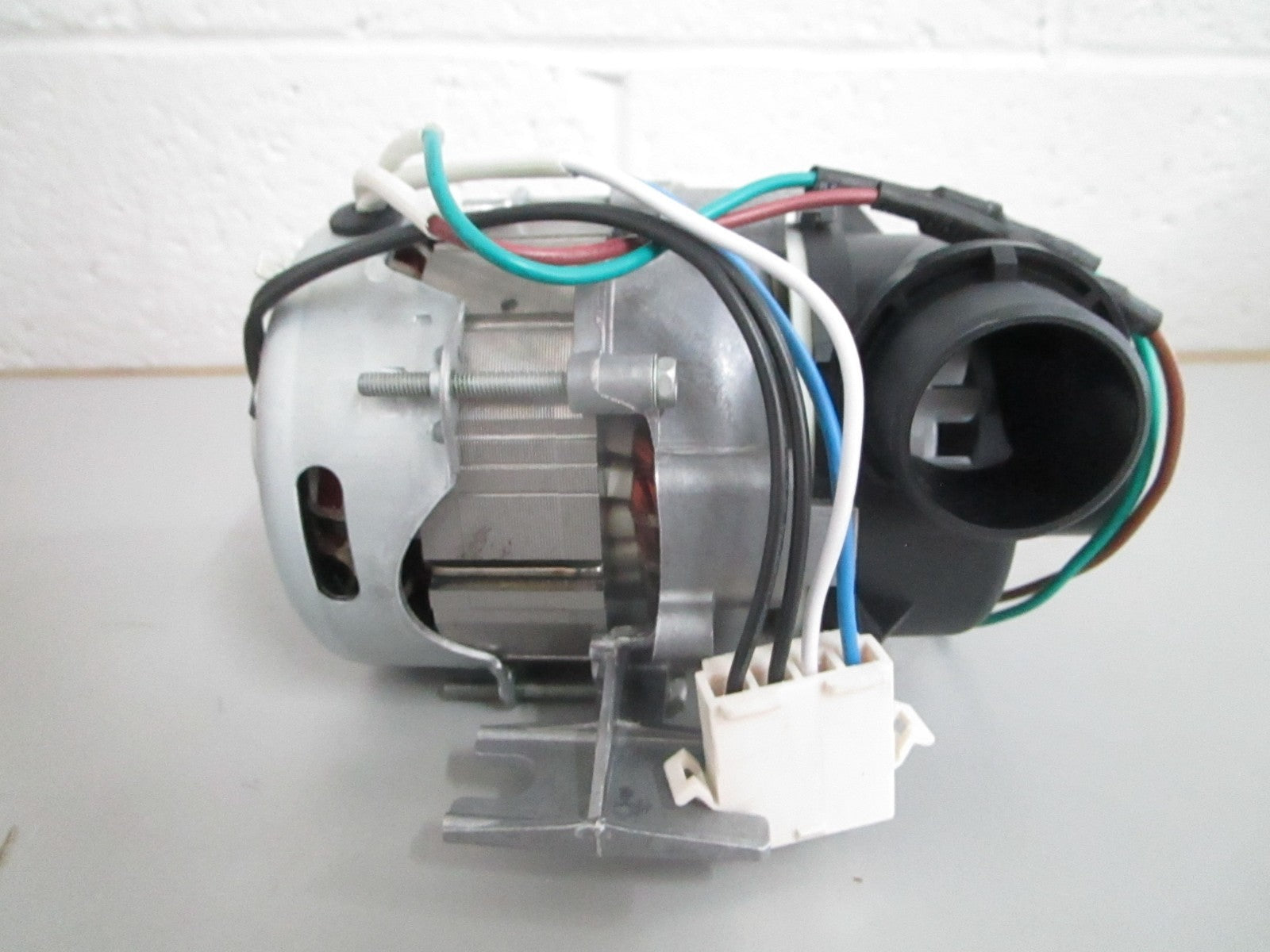 *NEW OEM* 0820 Electrolux Circulation Motor & Pump Assy 154614002