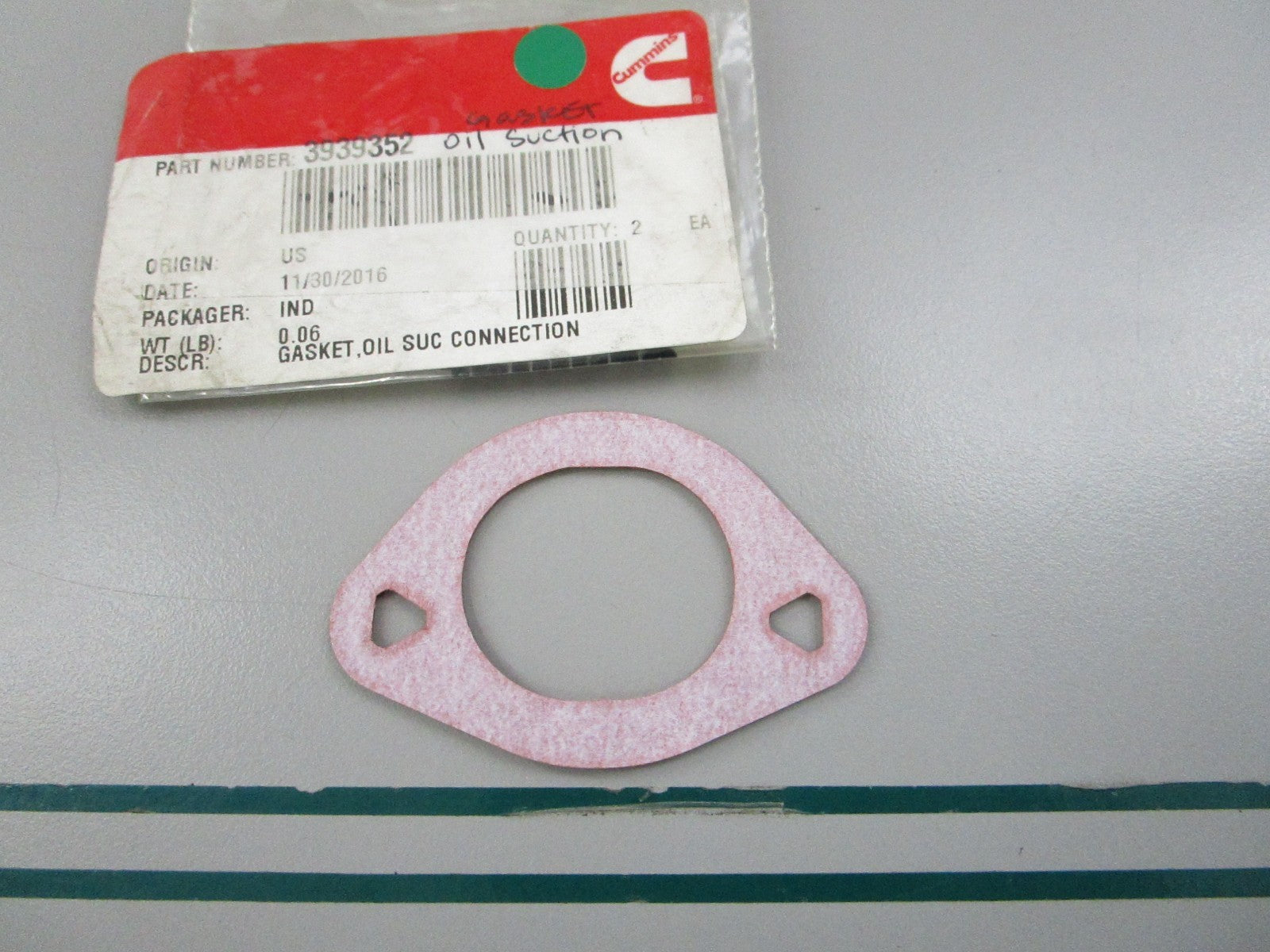 NEW OEM 3939352 Cummins Oil Suction Gasket 0810