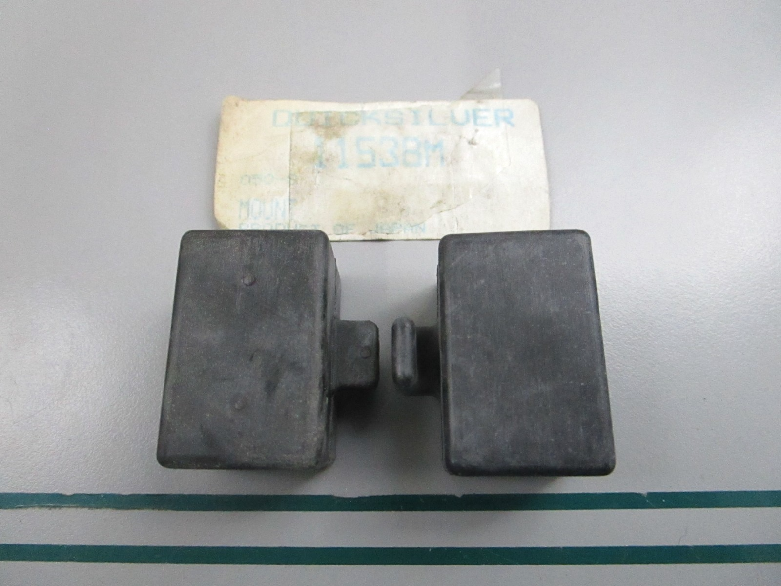 NEW OEM (LOT OF 2) 11538M Mercury Quicksilver Mount 0810