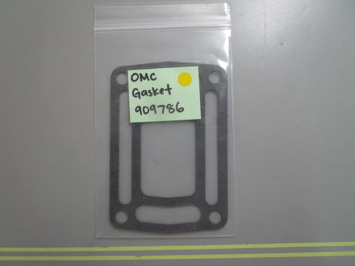 *NEW OEM* 0810 OMC Johnson Evinrude Gasket 909786 0909786