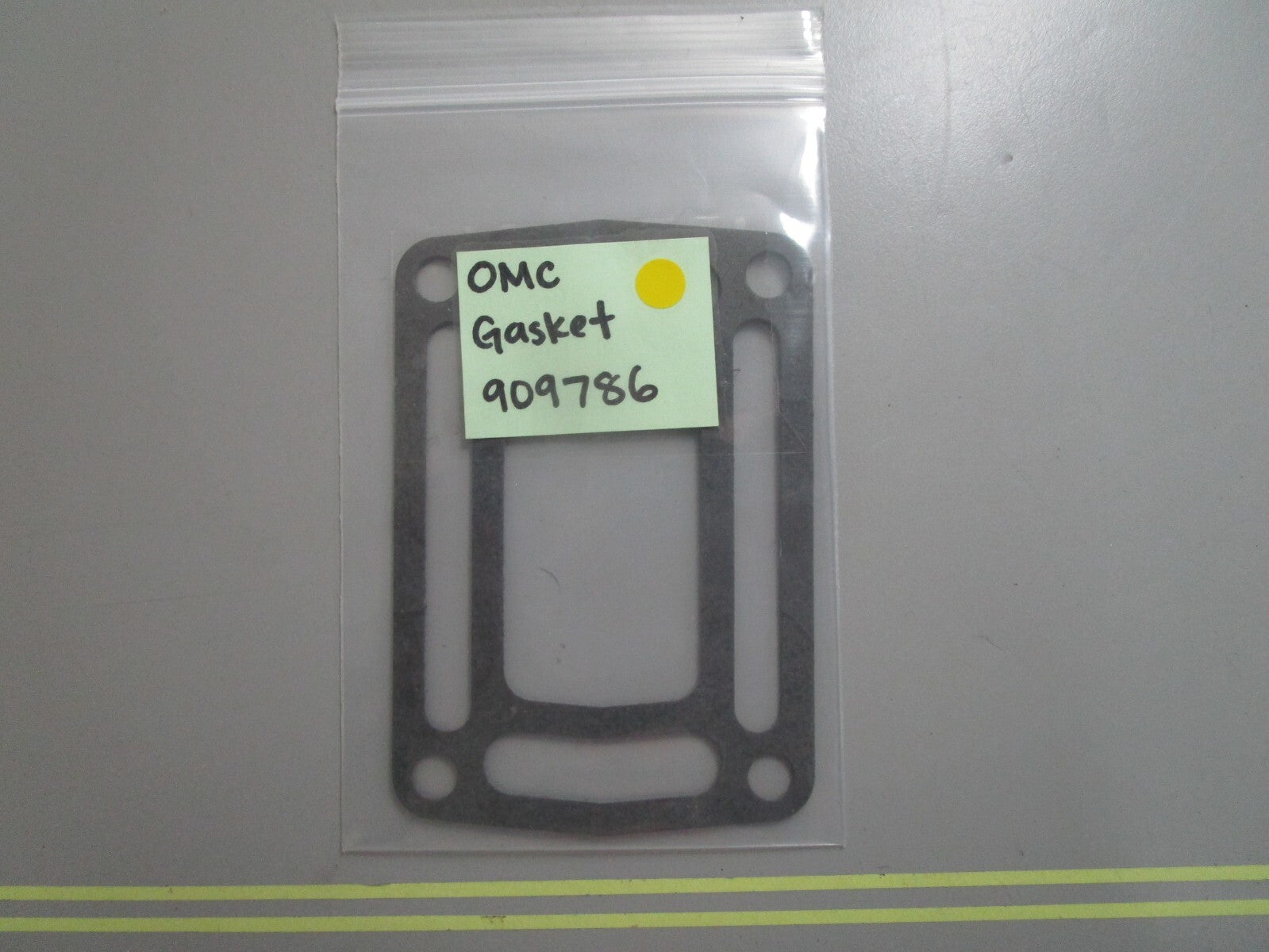 *NEW OEM* 0810 OMC Johnson Evinrude Gasket 909786 0909786