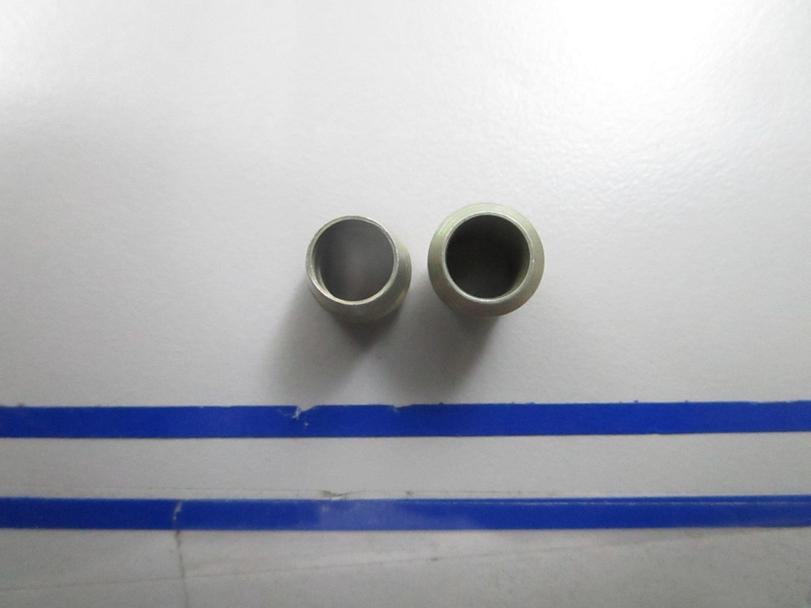 *NEW OEM* (LOT OF 2) 0810 Volvo Penta Fitting 956967
