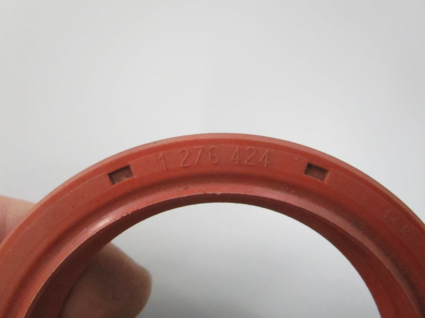 NEW OEM 1276424 Volvo Penta Sealing Ring 0810