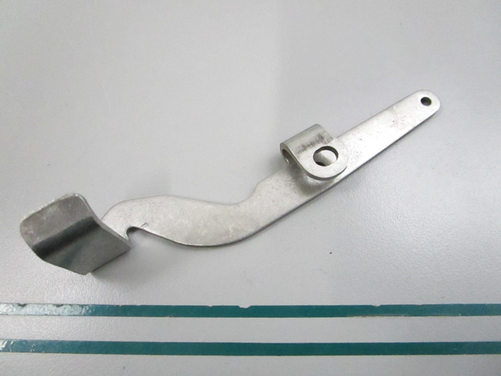 NEW OEM 123711 0123711 OMC Johnson Evinrude Reverse Lock Arm 0810