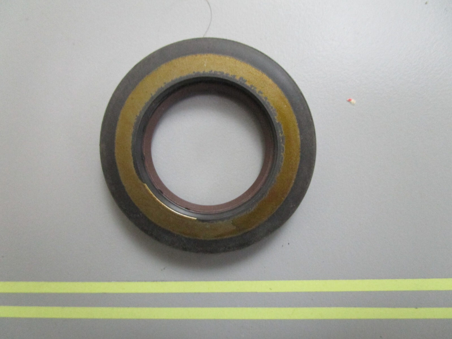 *NEW OEM* 0810 Mercury Quicksilver Seal 26-97712M