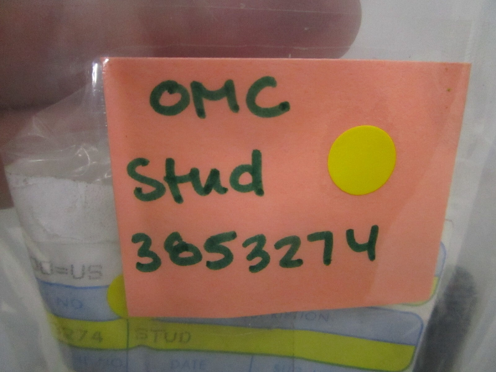 *NEW OEM* 0810 Volvo Penta Stud 3853274