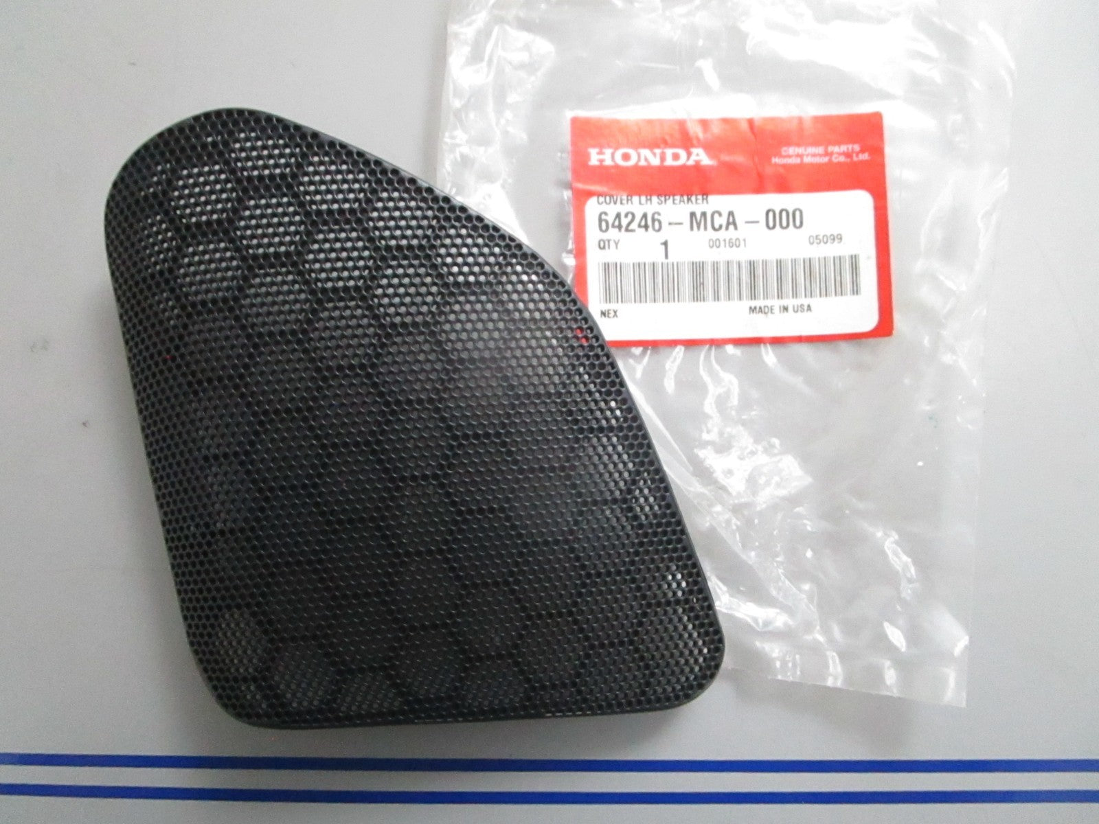 *NEW OEM* 0820 Honda Left Front Speaker Cover 64246-MCA-000