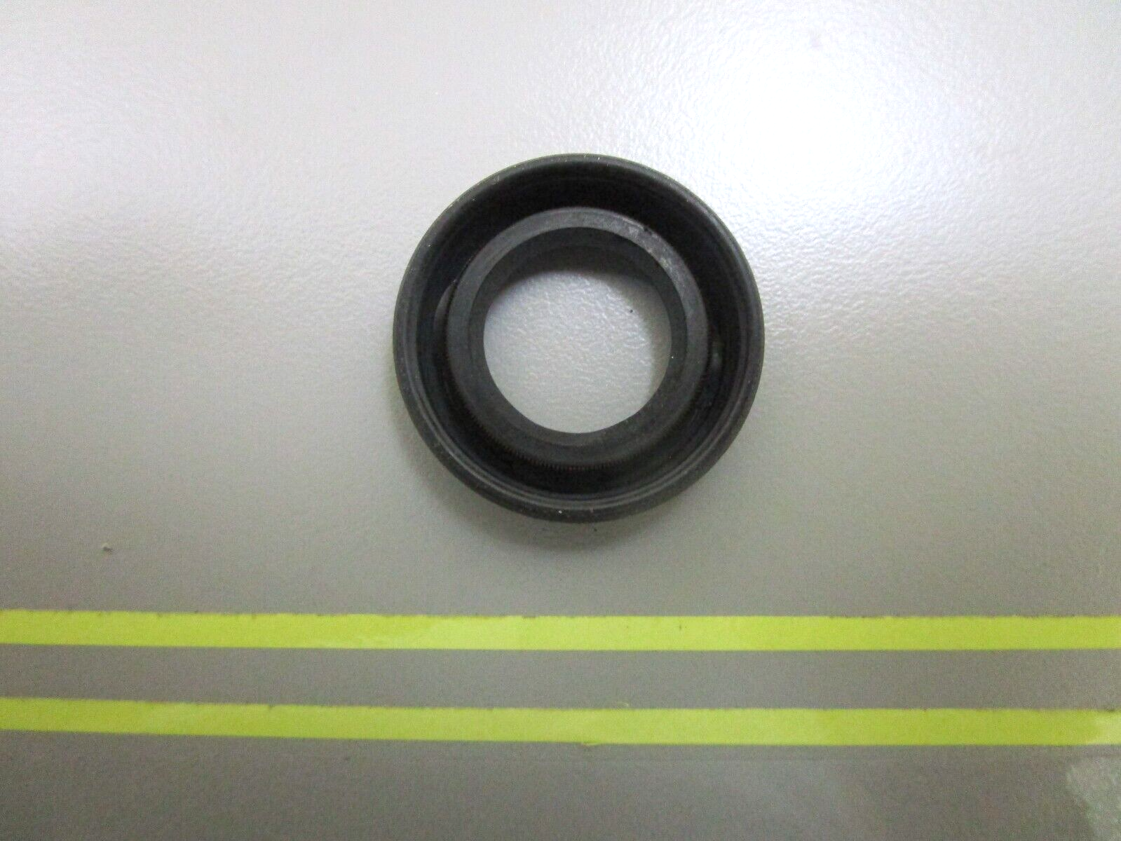 *NEW OEM* 0750 OMC Johnson Evinrude SEAL, DRIVESHAFT 827247 0827247