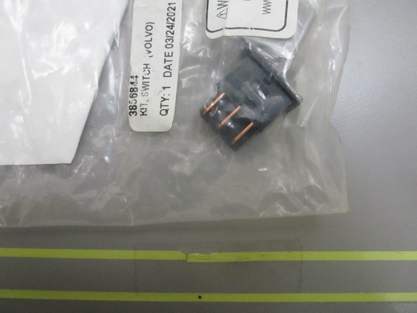 *NEW OEM* 0810 Volvo Penta Switch & Actuator Assembly 3856844