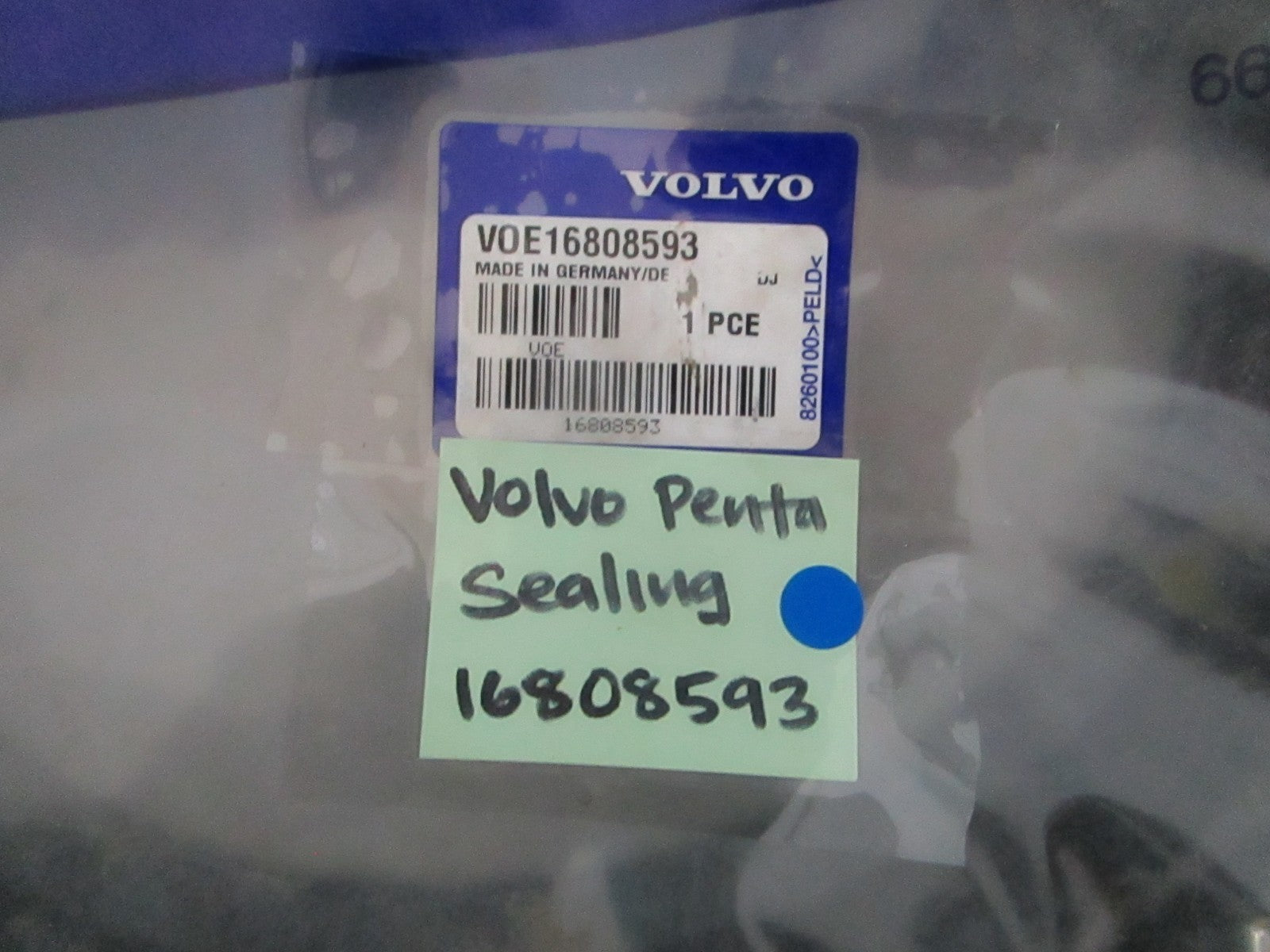 NEW OEM 16808593 Volvo Sealing Seal 0820