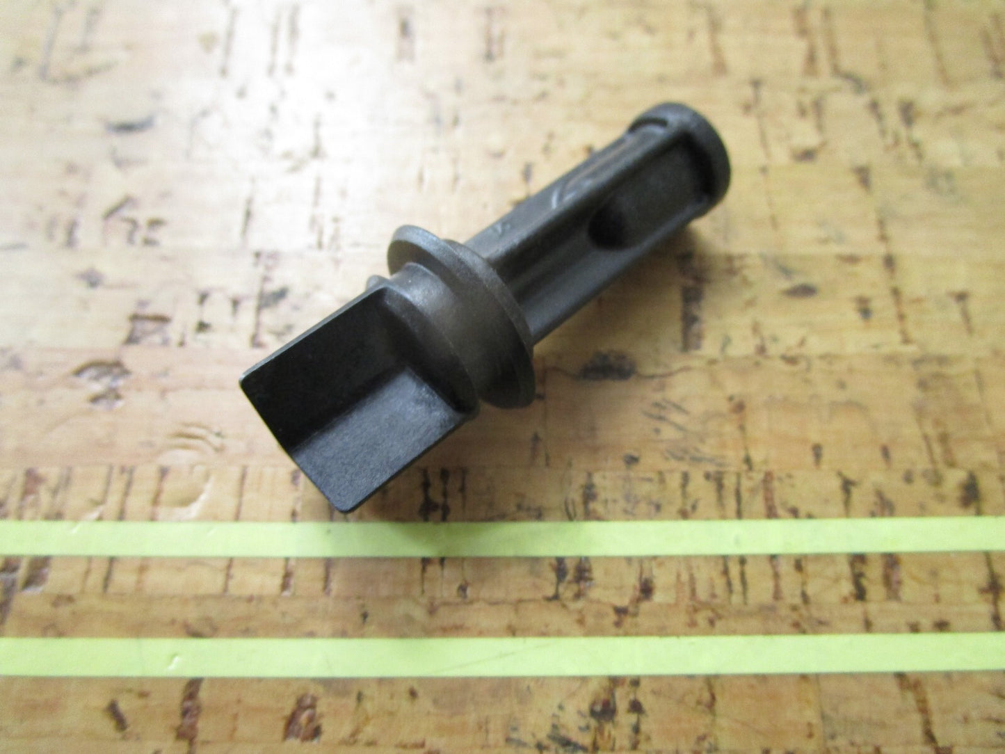 *NEW OEM* 0810 OMC Johnson Evinrude Plunger 353593 0353593