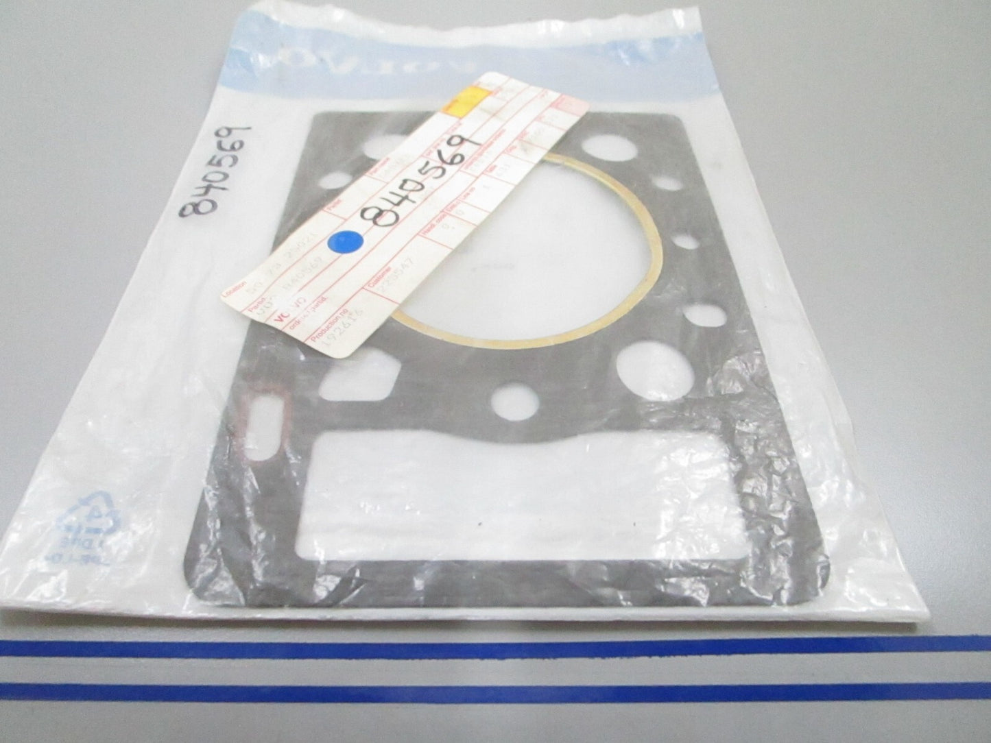*NEW OEM* 0810 Volvo Penta Gasket 840569