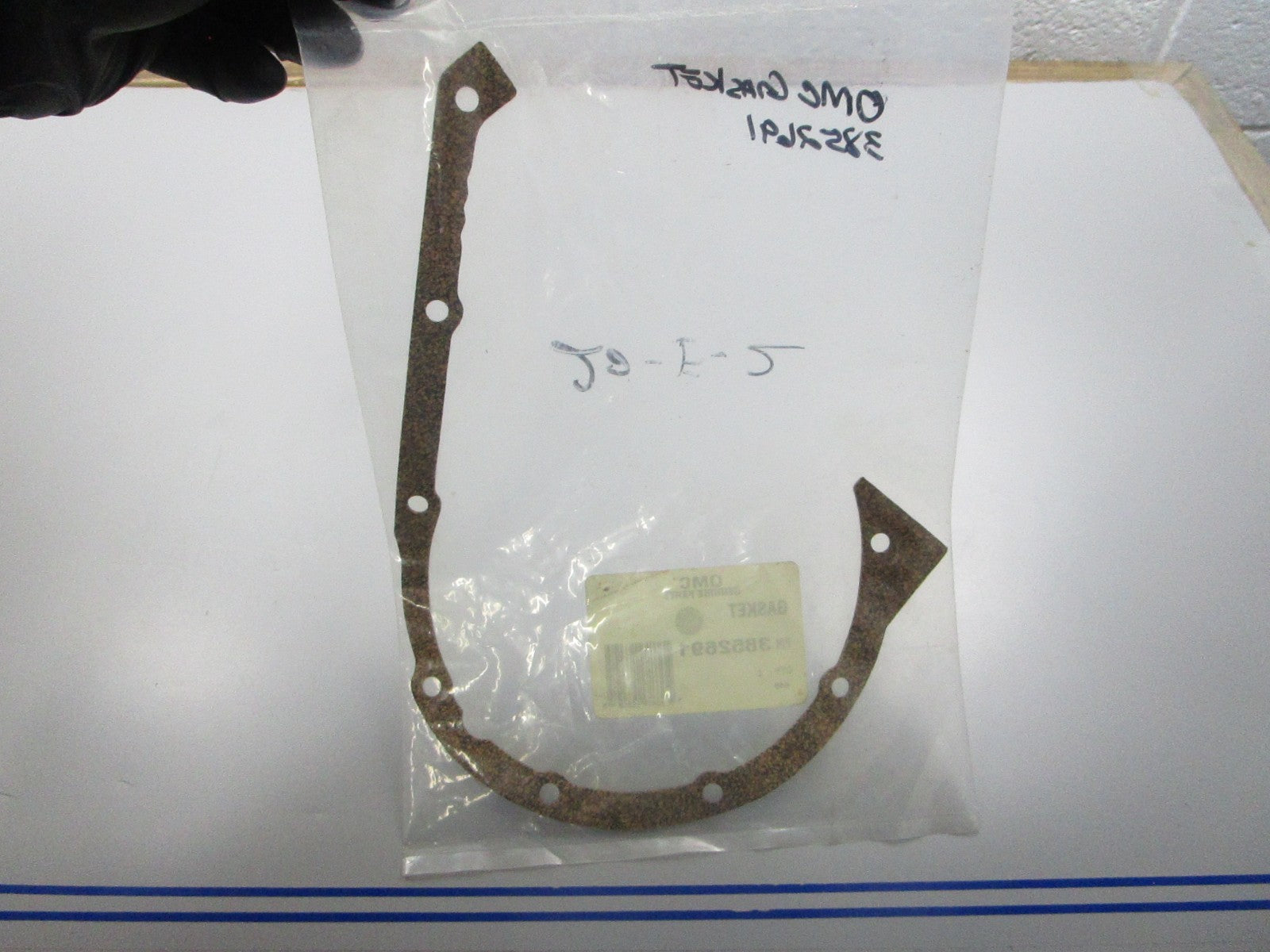 NEW OEM 3852691 OMC Johnson Evinrude Gasket 0810