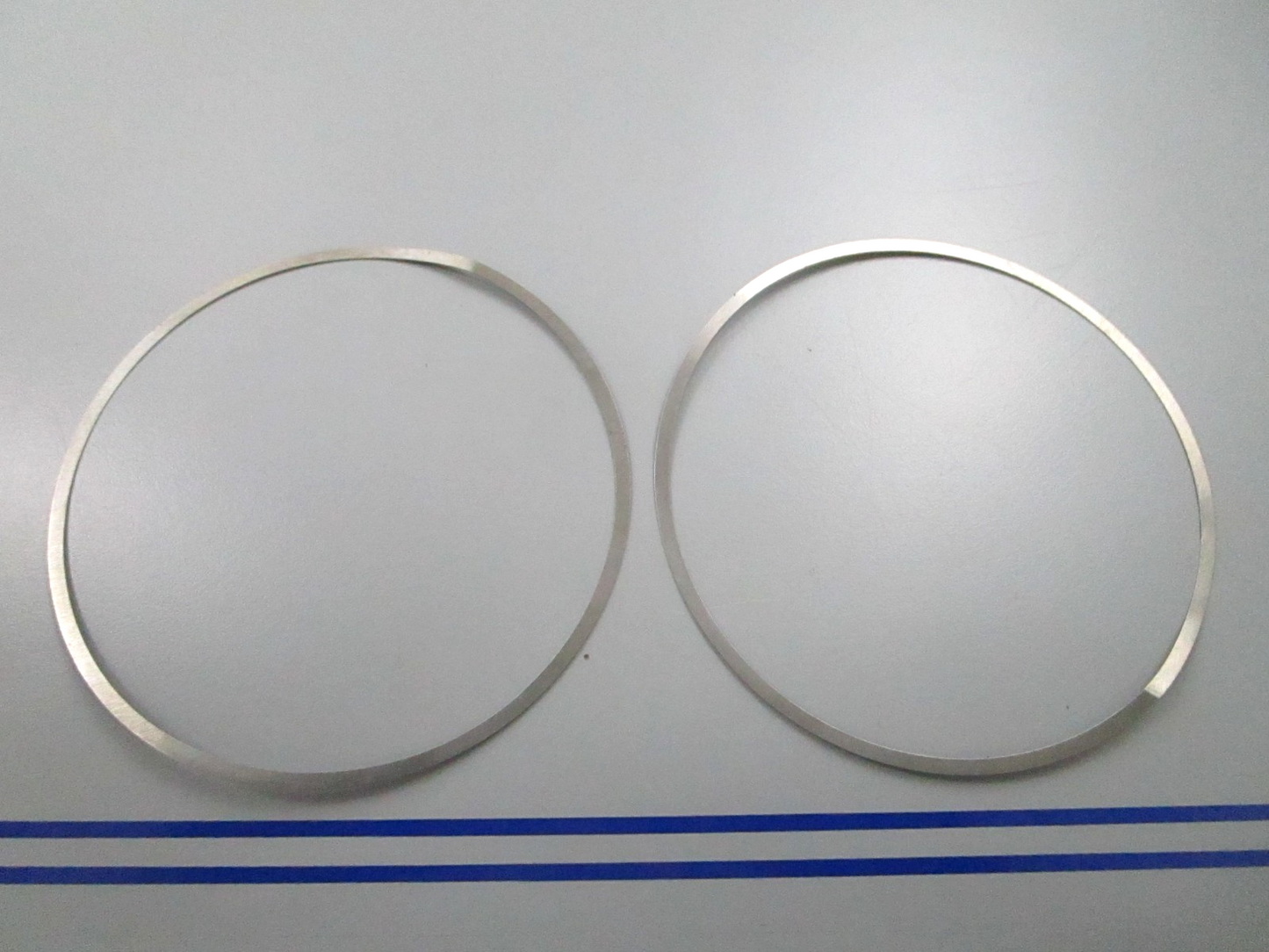 *NEW OEM* (LOT OF 2) 0810 Volvo Penta Shim 3852367