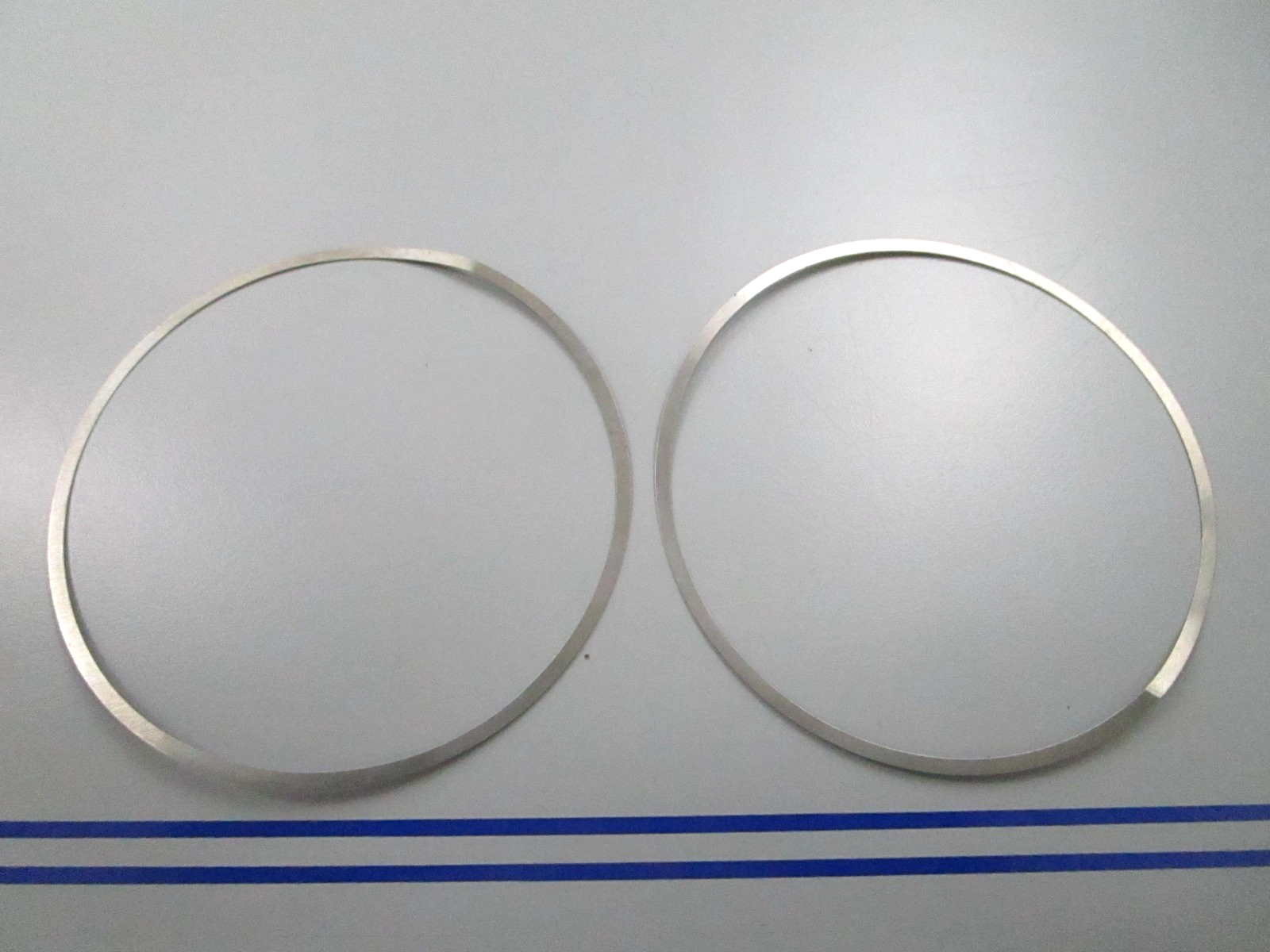 *NEW OEM* (LOT OF 2) 0810 Volvo Penta Shim 3852367