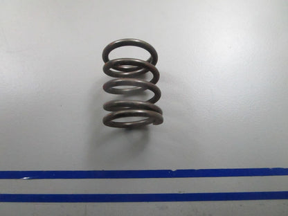 *NEW OEM* 0810 OMC Johnson Evinrude Valve Spring 337240 033720