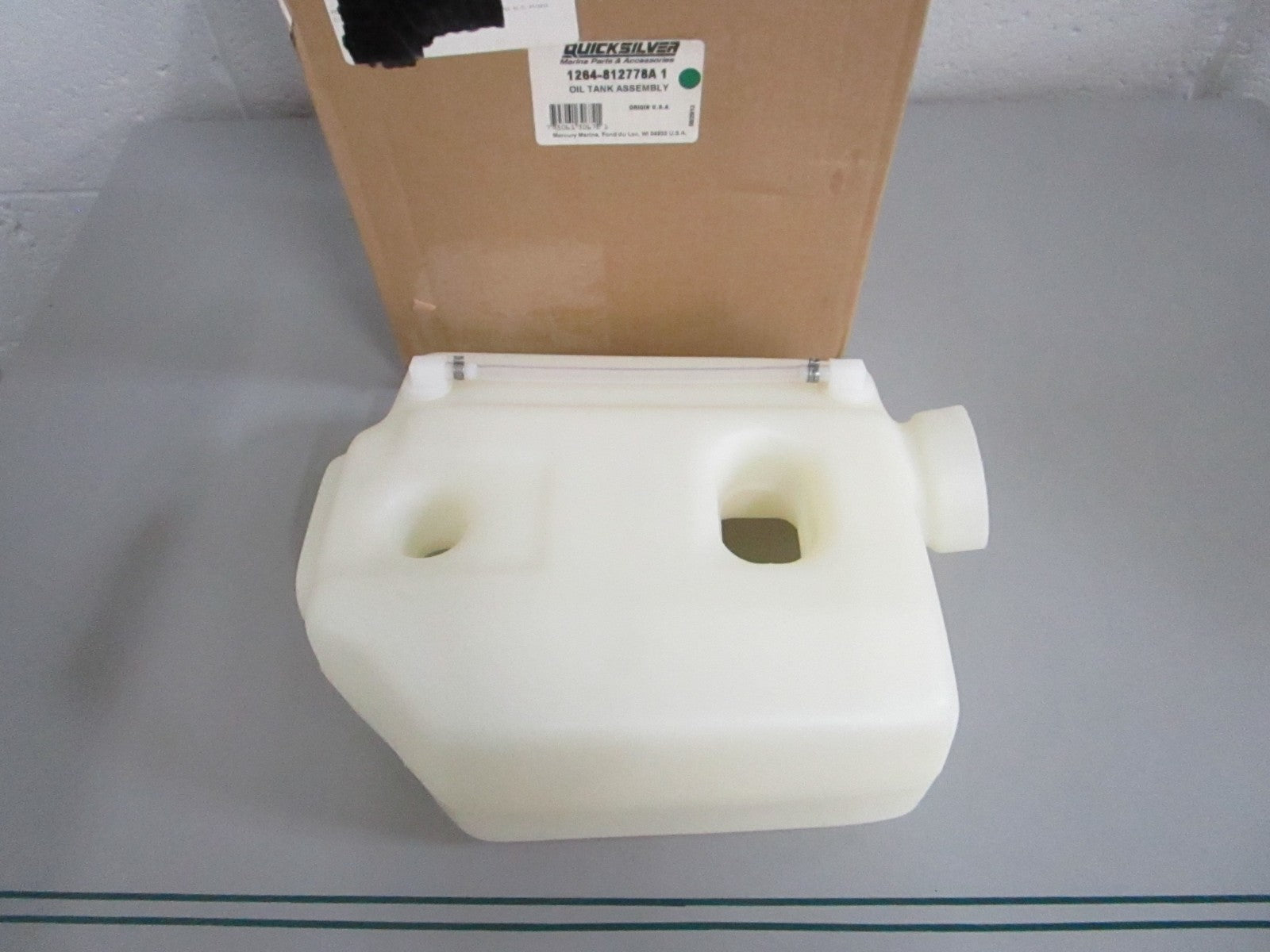 NEW OEM 1264-812778A1 Mercury Quicksilver Oil Tank Assy 0820