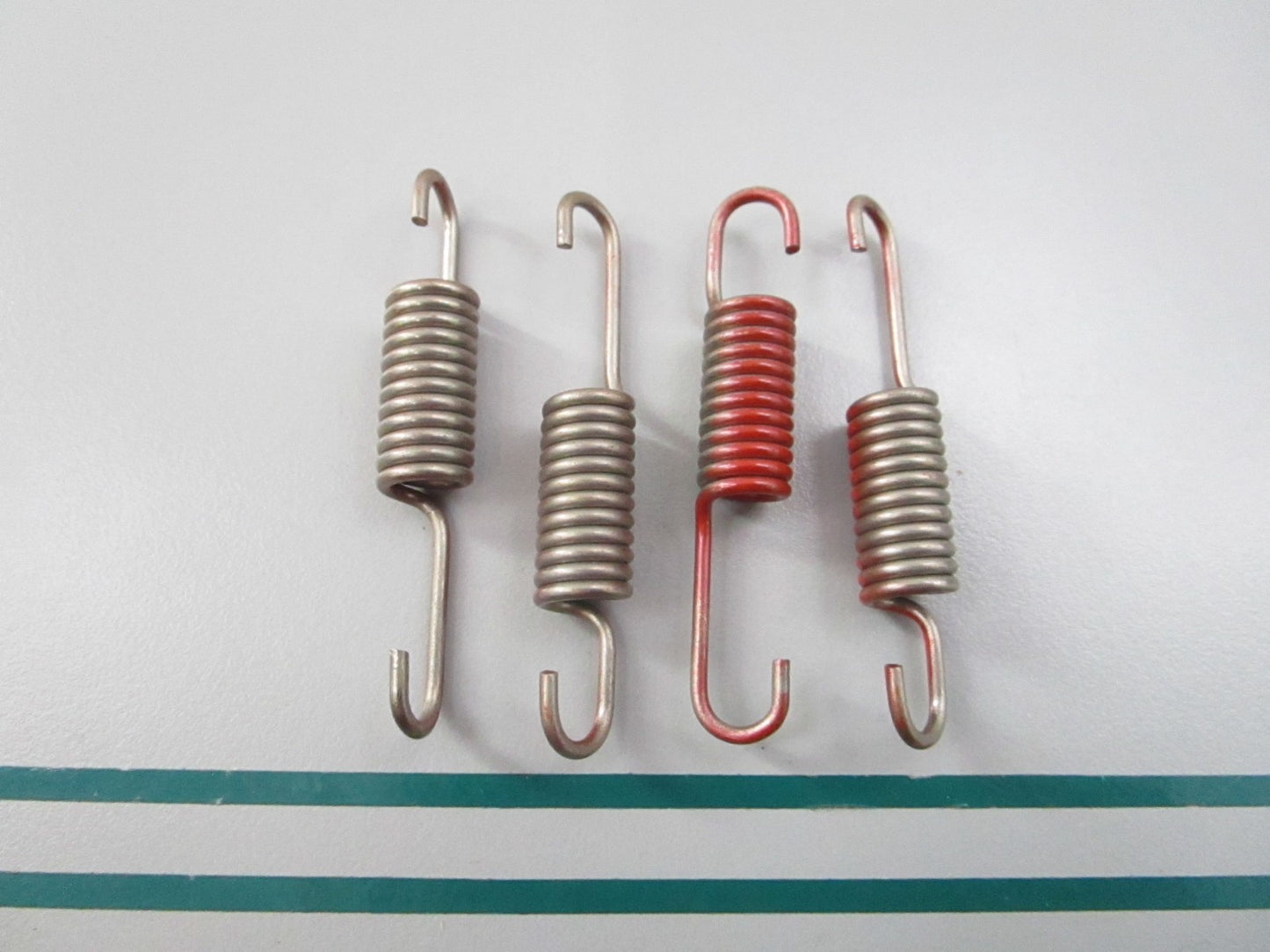 NEW OEM (LOT OF 4) 90506-16003-00 Yamaha Tension Spring 0810