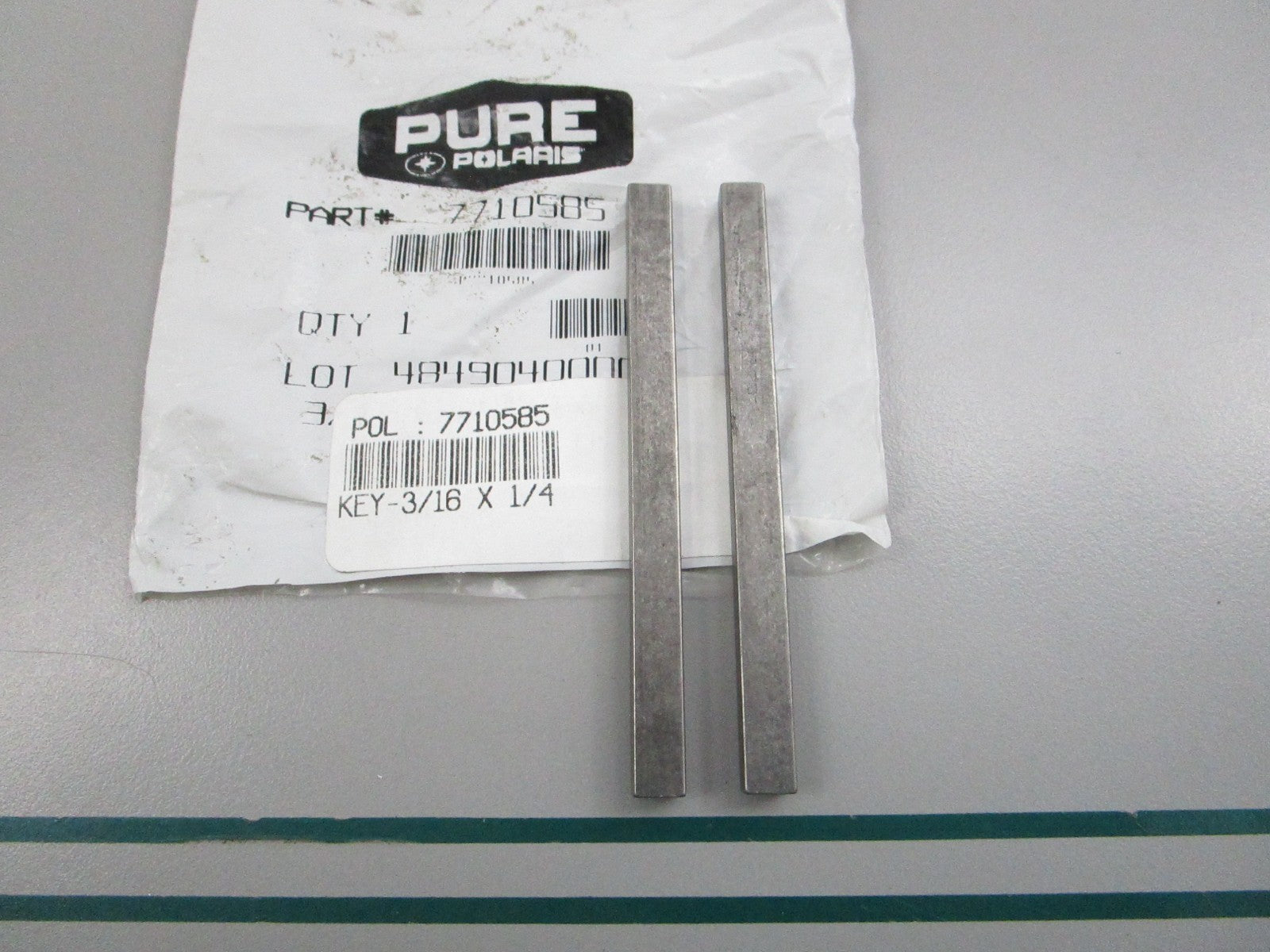 NEW OEM (LOT OF 2) 7710585 Polaris Key  0810