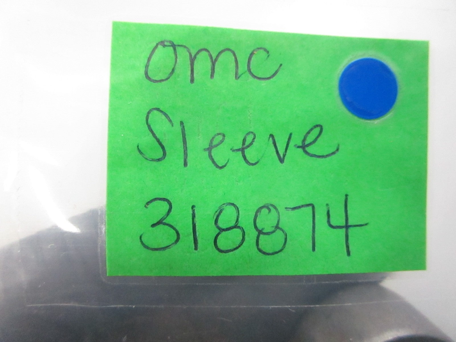 *NEW OEM* 0810 OMC Johnson Evinrude Sleeve 318874 0318874