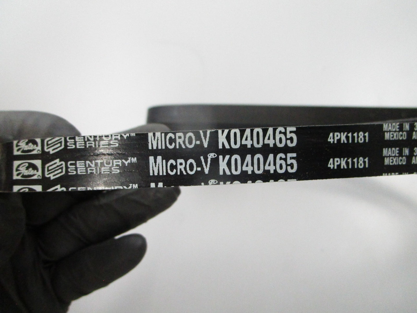 NEW K040465 Gates Micro-V Serpentine Belt 0810