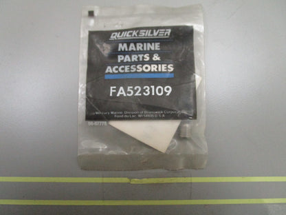 *NEW OEM* 0810 Mercury Quicksilver Plug Kit FA523109