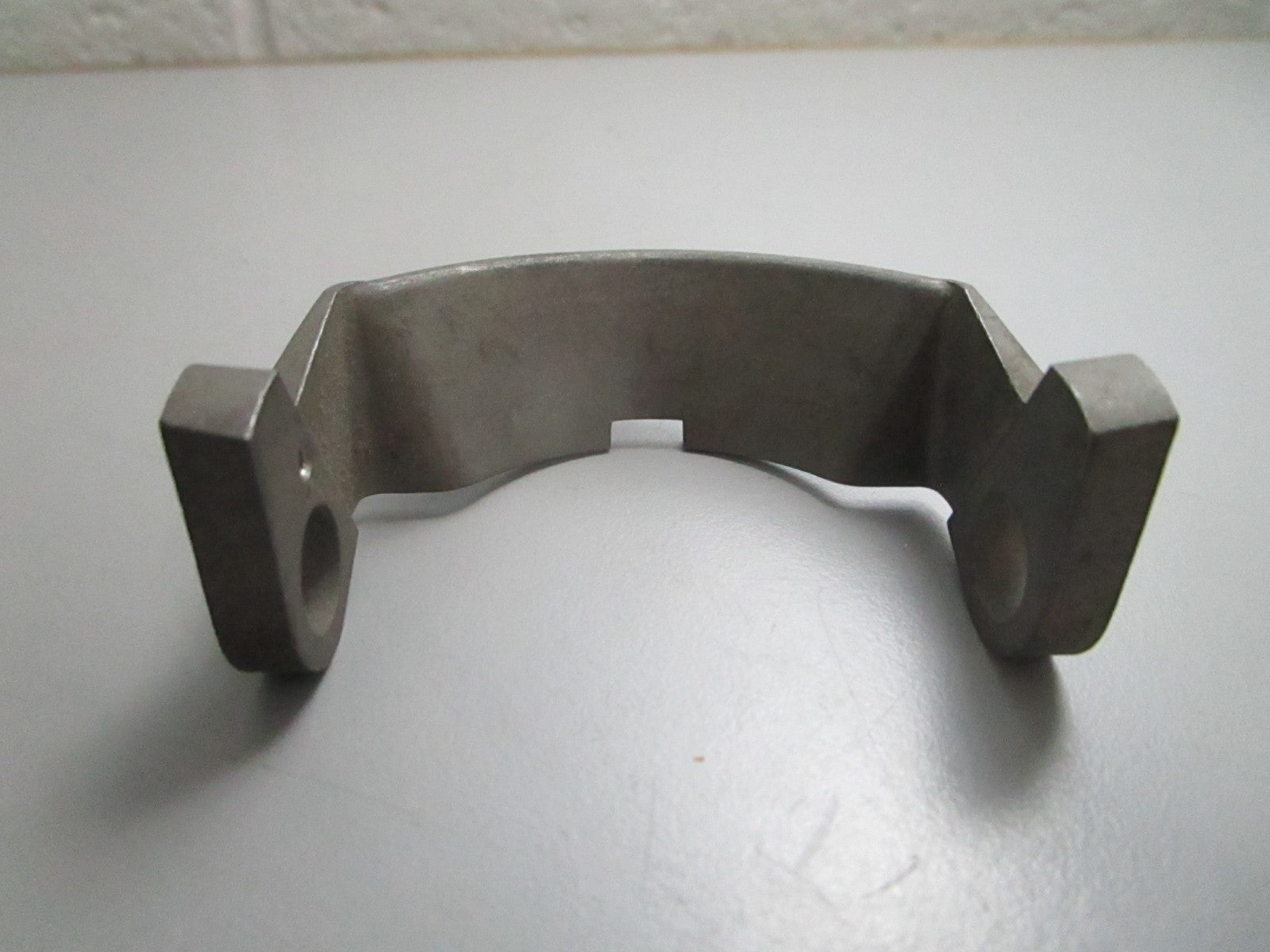 *NEW OEM* 0820 Volvo Penta Lock Brace 851403