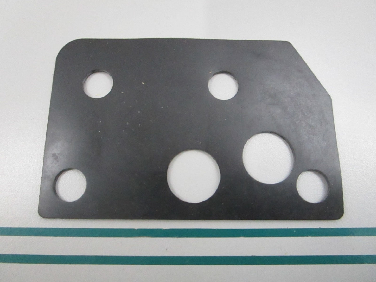 NEW OEM 65W-11169-00-00 Yamaha Breather Cover Gasket 0810