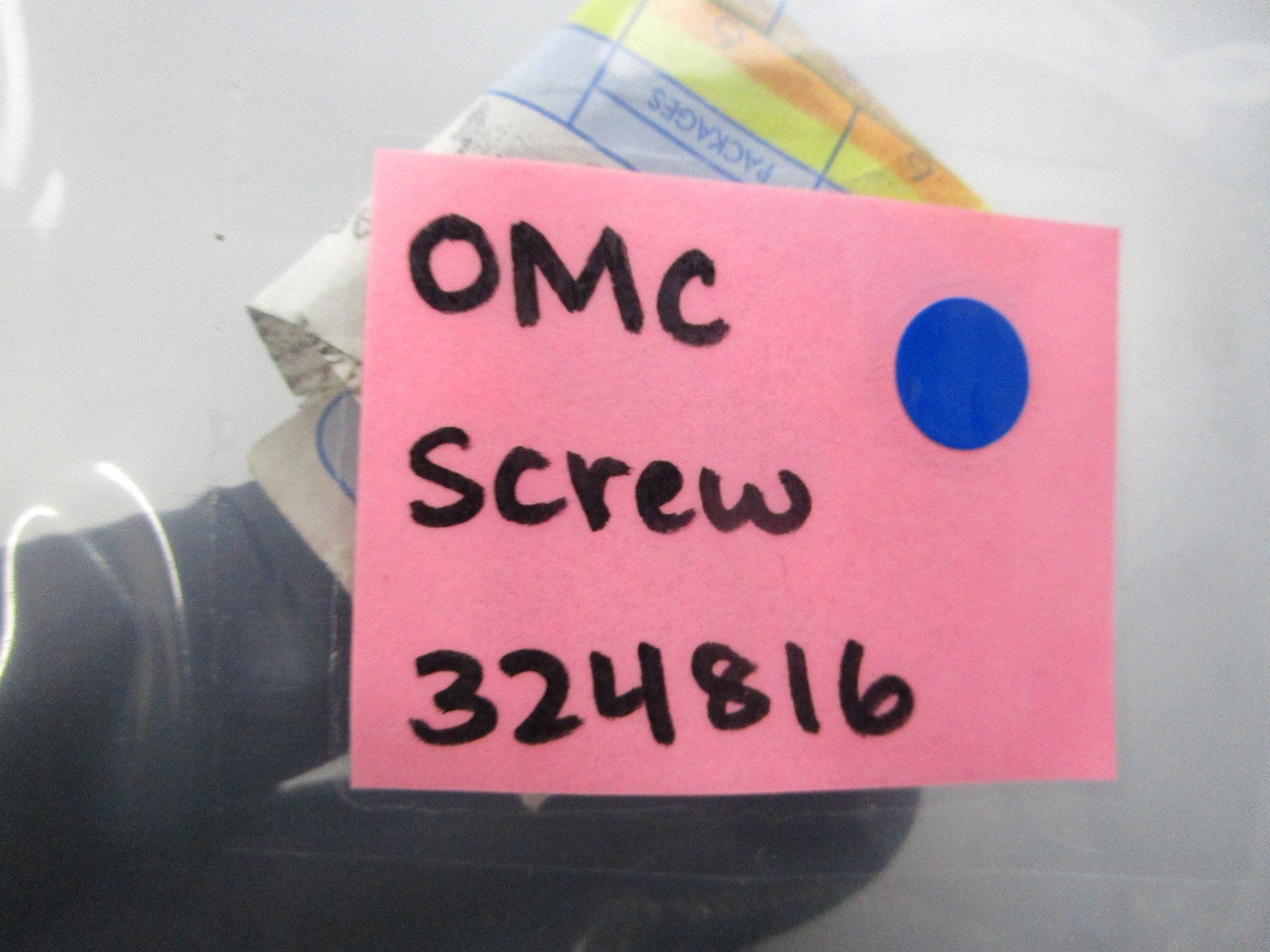 *NEW OEM* (LOT OF 2) 0810 OMC Johnson Evinrude Screw 324816 0324816