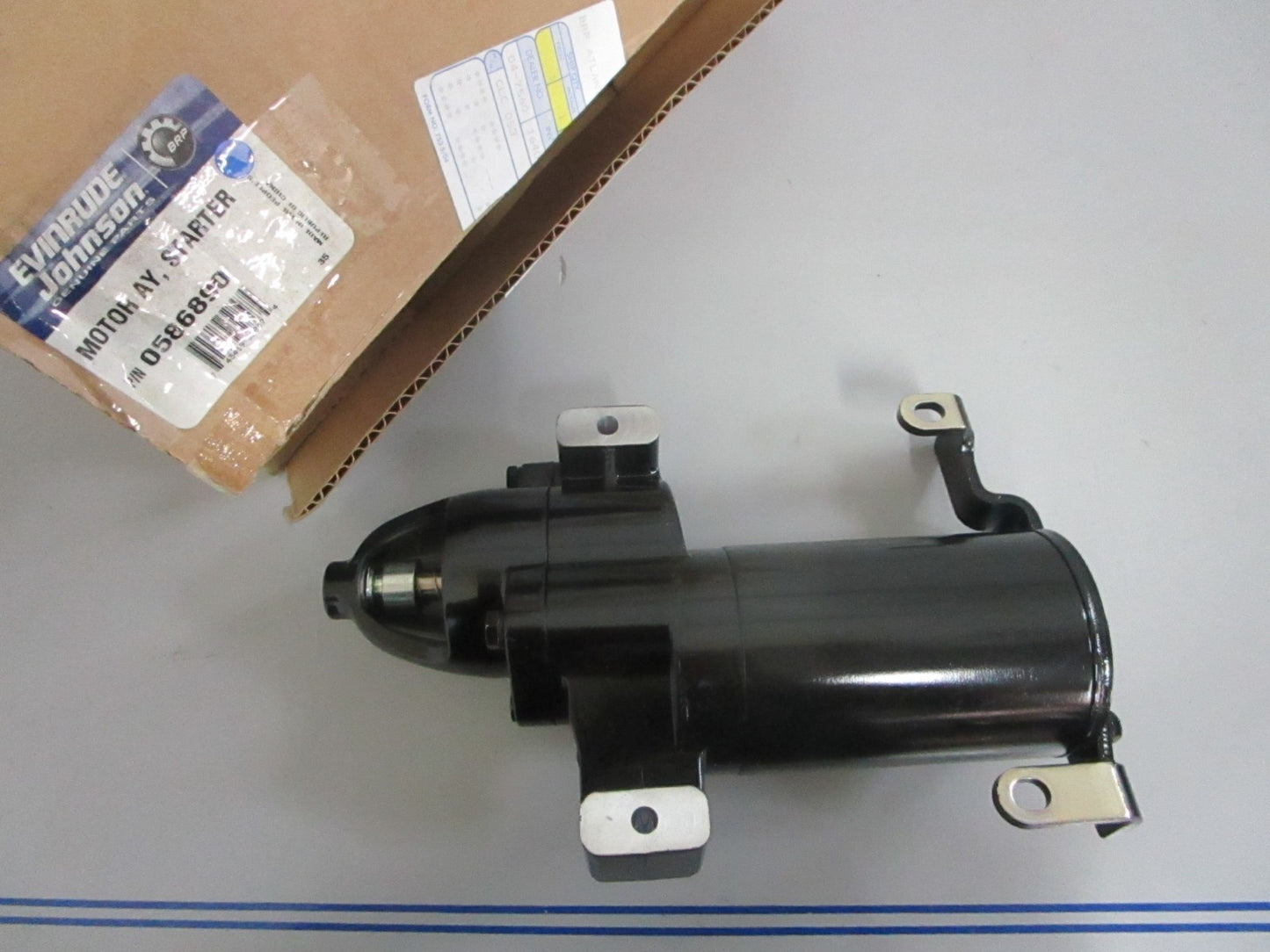 *NEW OEM* 0820 OMC Johnson Evinrude Starter Motor Ay 586890 0586890