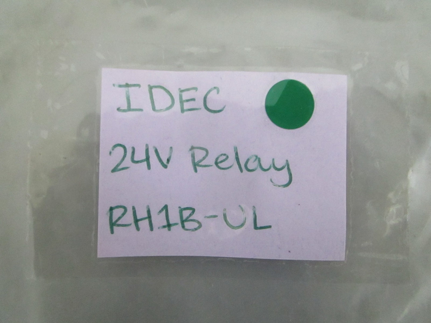 NEW OEM (LOT OF 9) RH1B-UL IDEC 24V Relay 0820