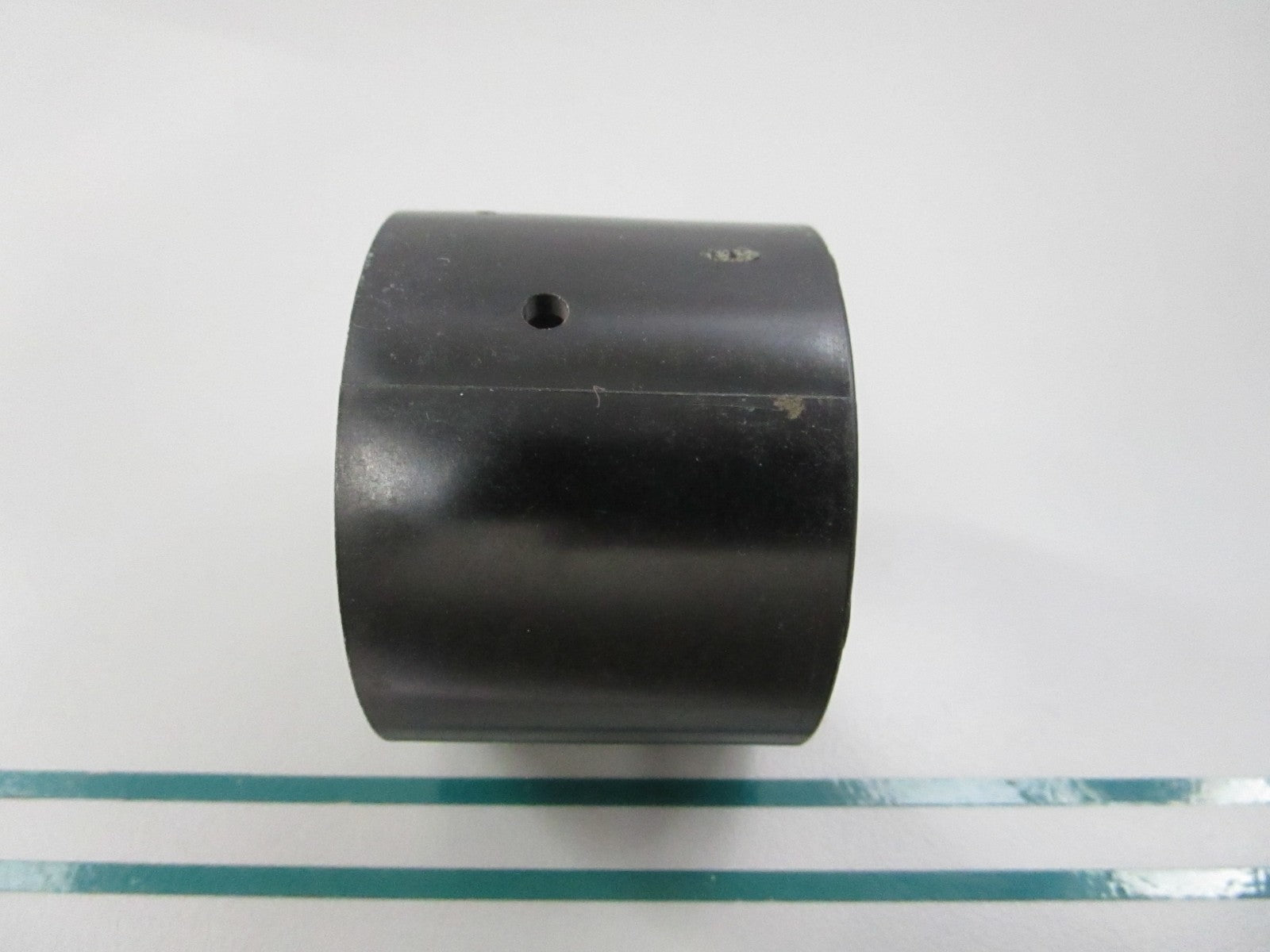 NEW OEM 332663 0332663 OMC Johnson Evinrude Bushing 0810
